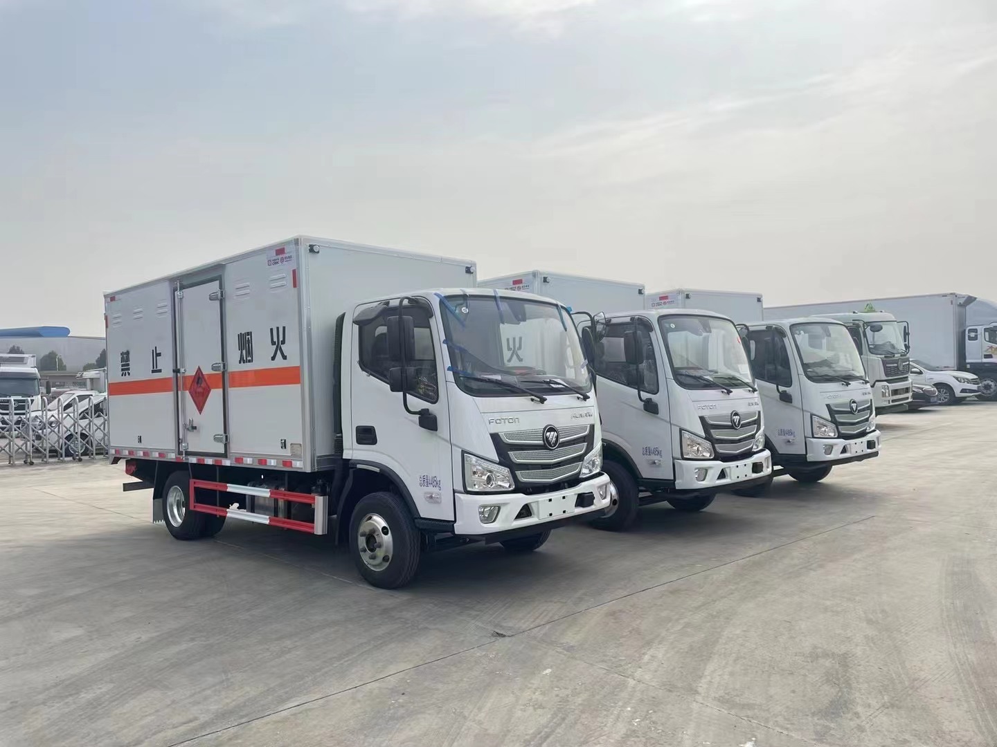 福田歐馬可1.4噸藍牌氣體廂式運輸車