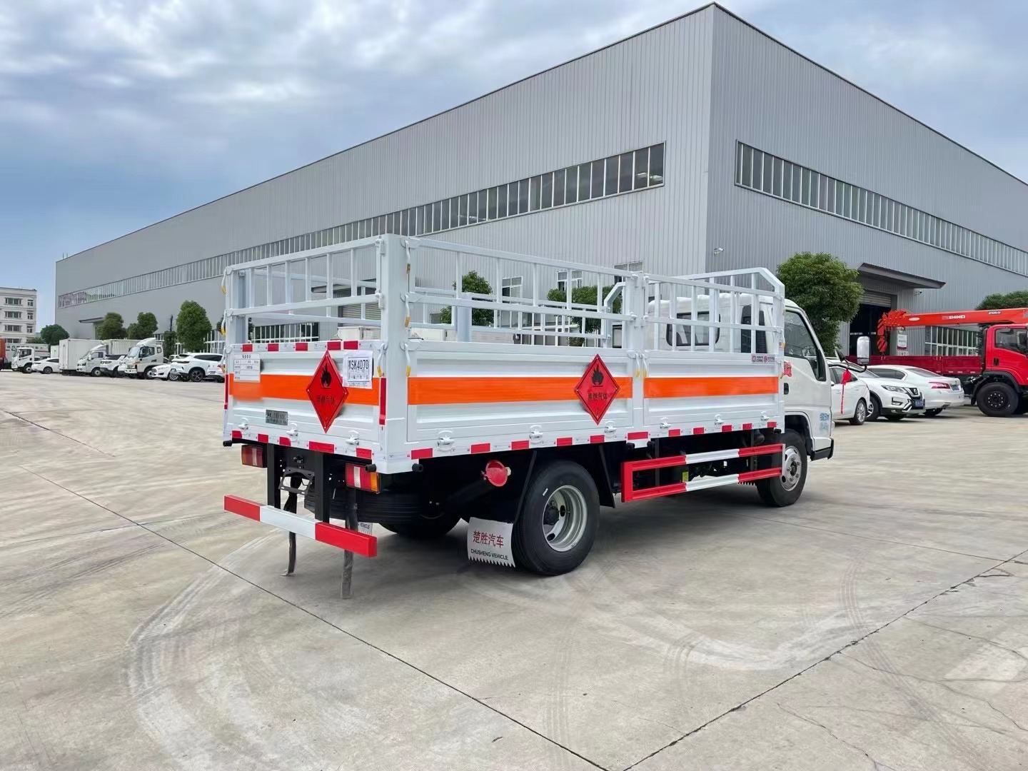 國六江鈴順達藍牌4.15米氣瓶運輸車