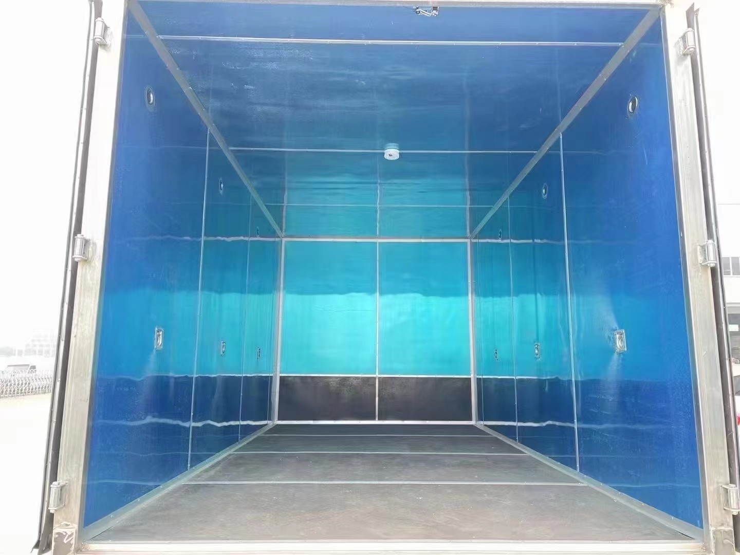 福田歐馬可藍牌1.4噸爆破器材運輸車